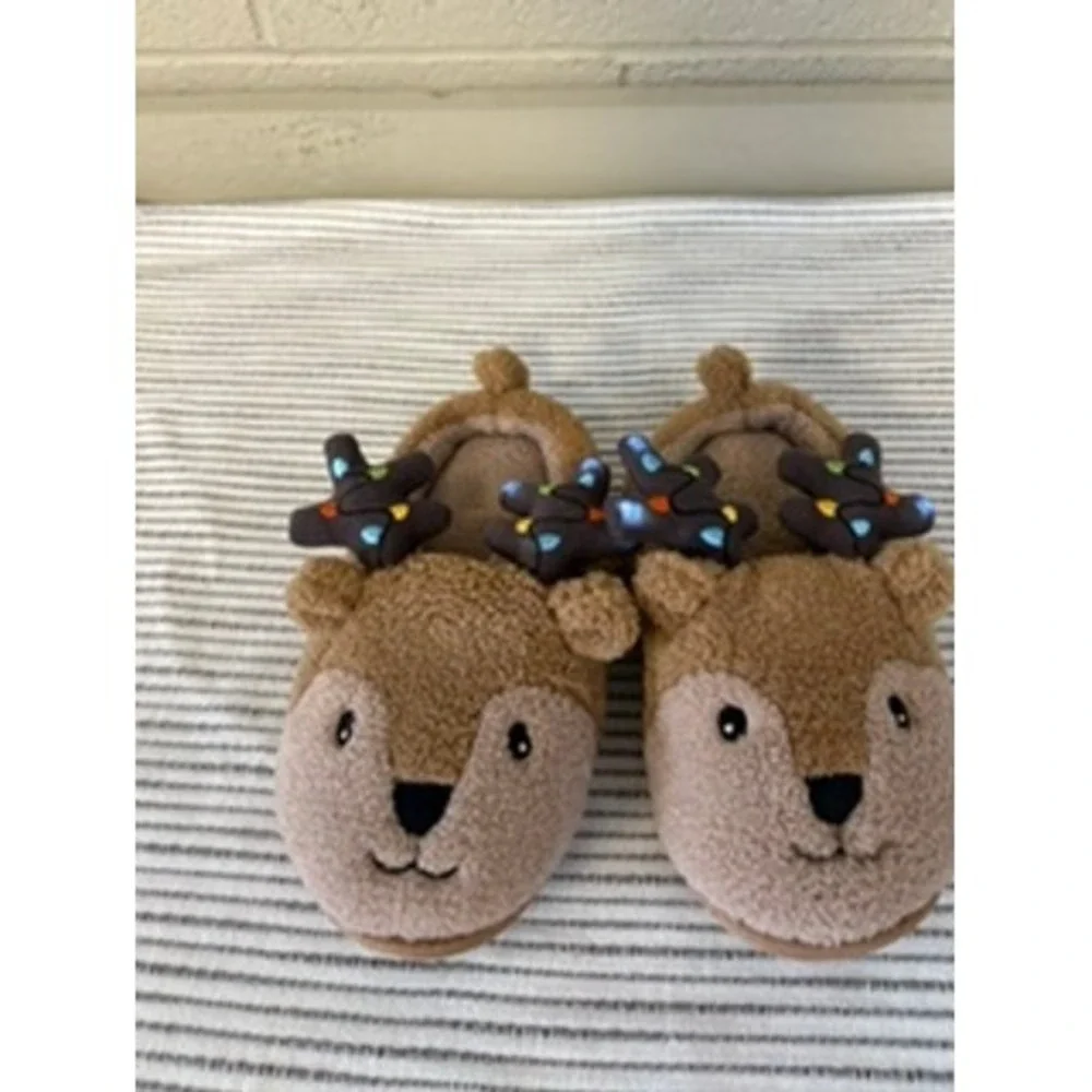 Kids Reindeer Holiday Slippers Brown Sherpa Plush Christmas Light Up Size M 2/3